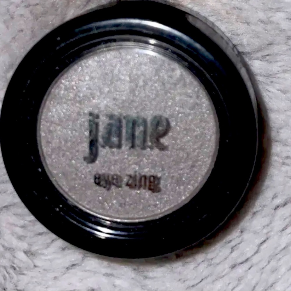 Jane Eye Zing Super Smooth Eyeshadow ~ Hi Ho Silver